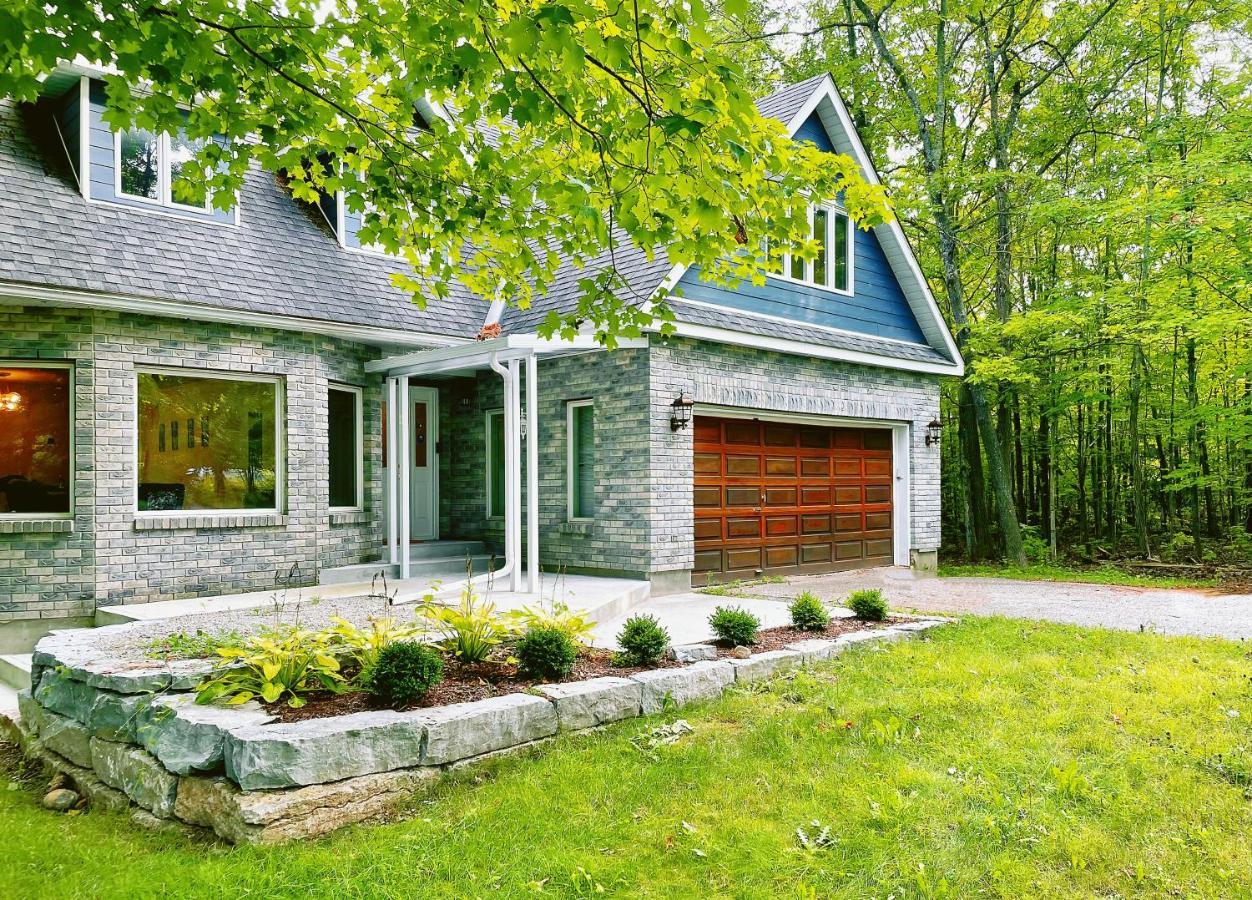 Lakeview Cottage In The Forest With Private Swimming Pool Bobcaygeon Exterior photo